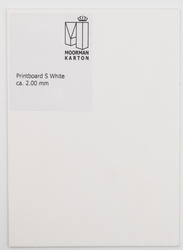 PS325 – Tektura z rdzeniem z pulpy drzewnej, powlekana chromokartonem, 2 mm, 122 × 81 cm